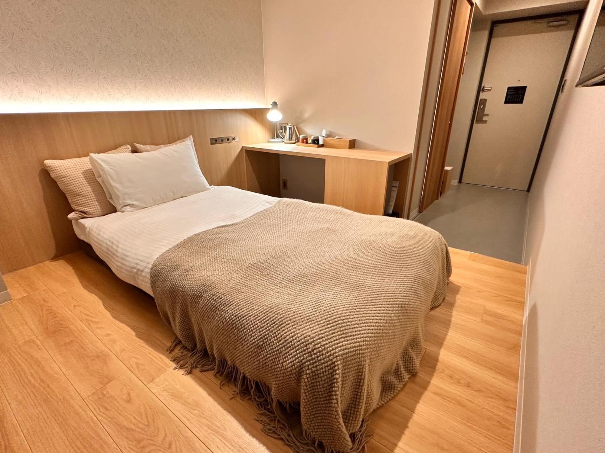 R Hotel Namba Osaka Room photo